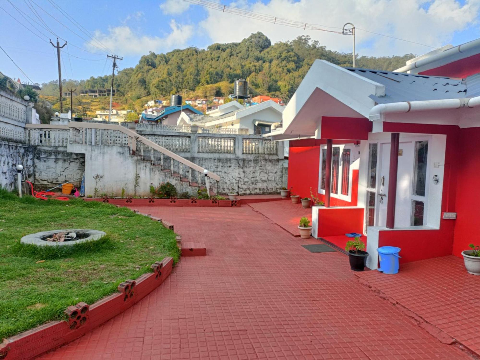 Queens Cottage - Individual Cottage 乌提 外观 照片