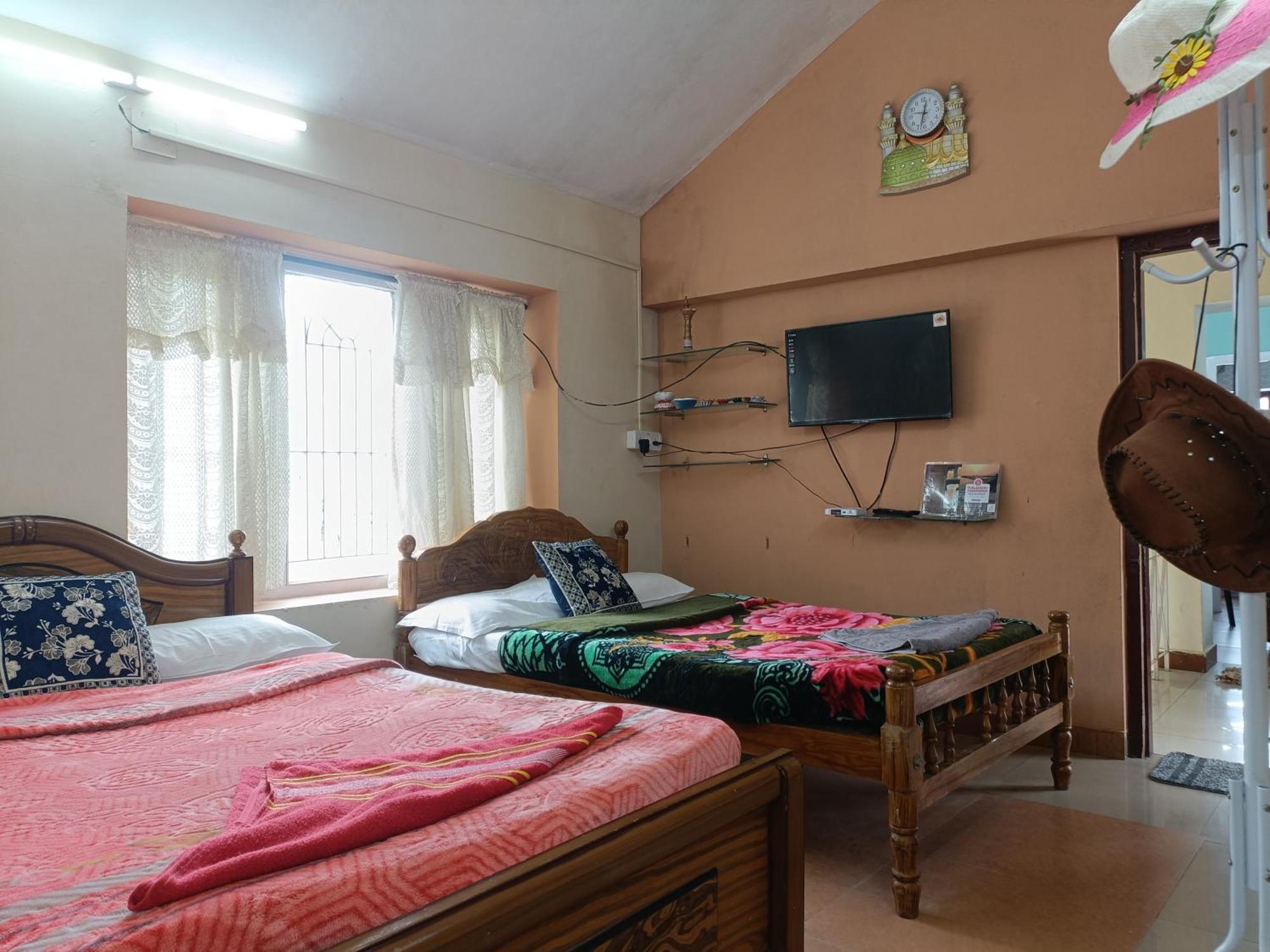 Queens Cottage - Individual Cottage 乌提 外观 照片
